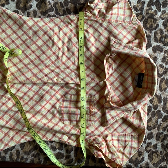 VINTAGE NAF NAF y2k retro short sleeve blouse button up top plaid Small pocket - Picture 9 of 9
